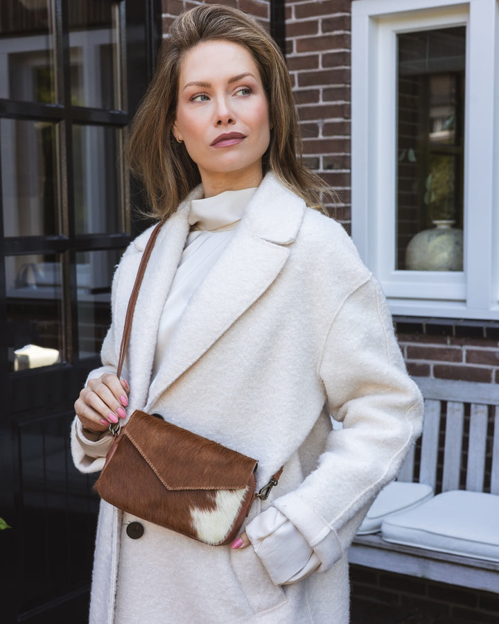 Rio Romy Hair on Camel