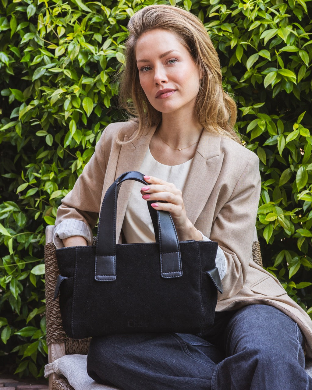 Suede Sophie Black