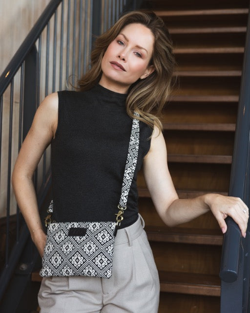 Suus Crossbody Black/Sand