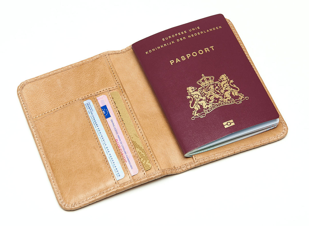 Rio Croco Passport Case Camel